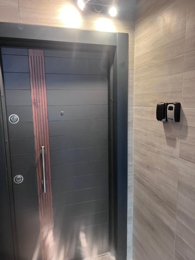 Jacuzzi Suites 2 Thessaloniki Exterior photo