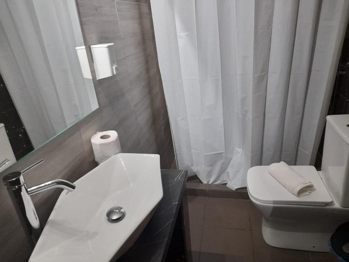 Jacuzzi Suites 2 Thessaloniki Exterior photo